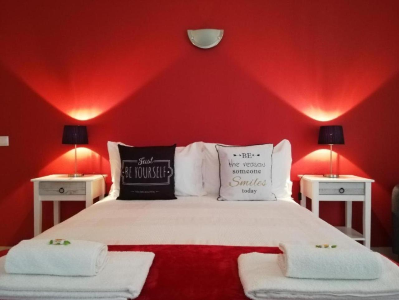Blue Moon Guesthouse Lagos Exterior foto