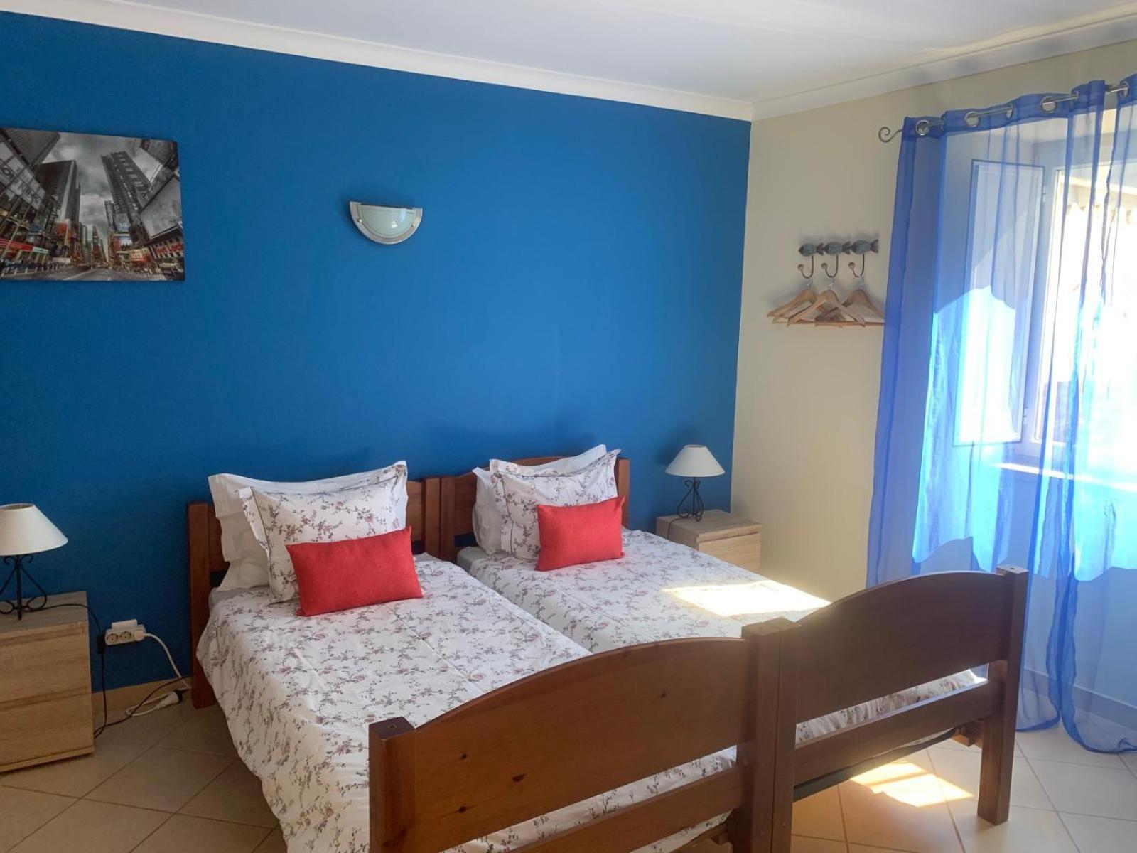 Blue Moon Guesthouse Lagos Exterior foto