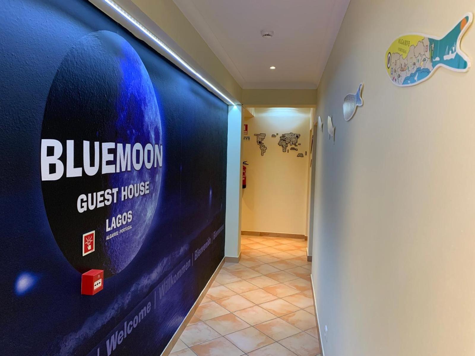 Blue Moon Guesthouse Lagos Exterior foto