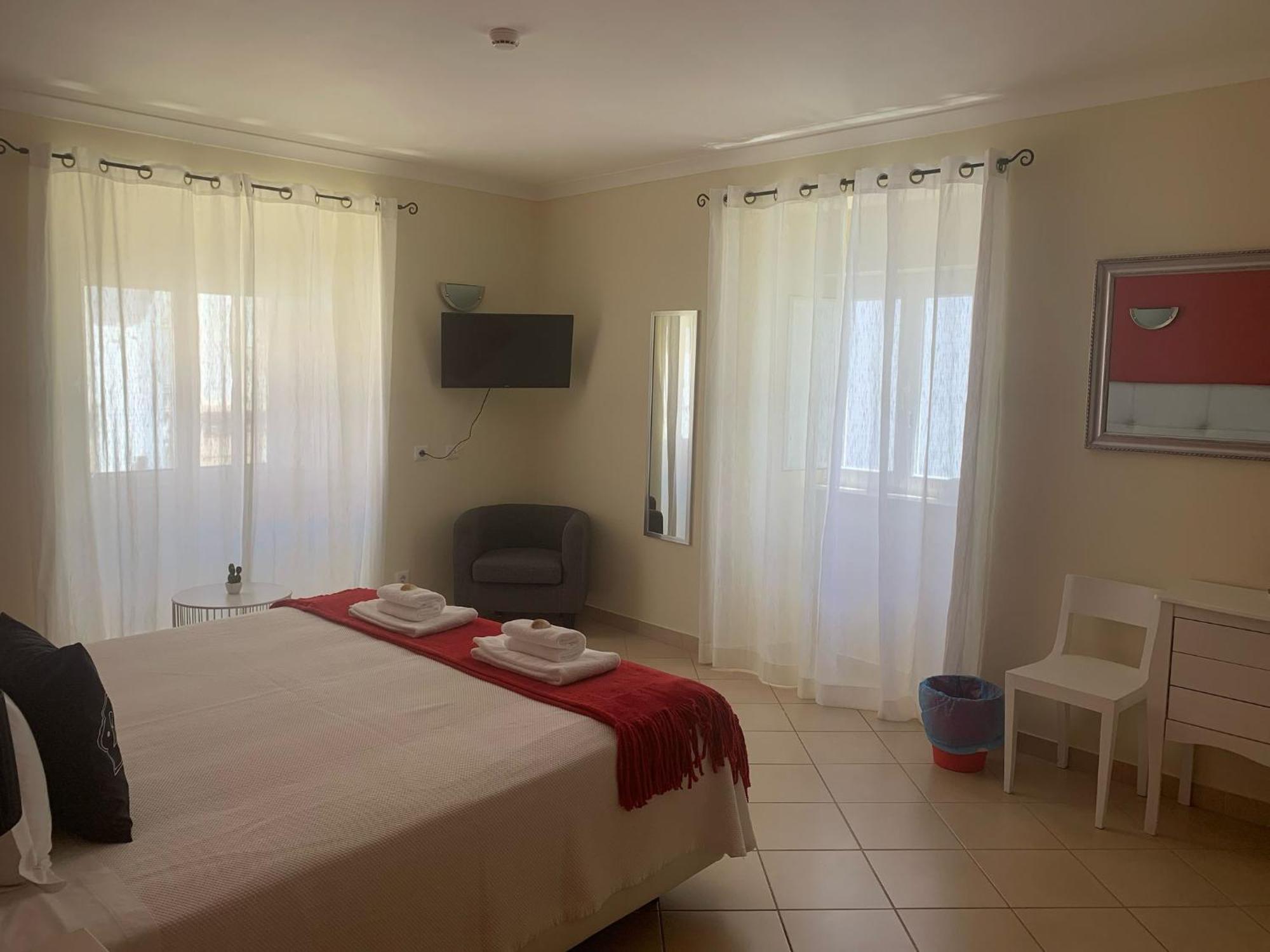 Blue Moon Guesthouse Lagos Exterior foto