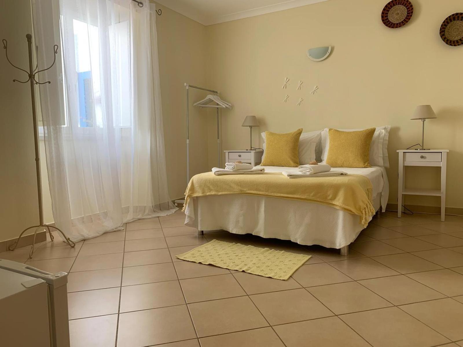 Blue Moon Guesthouse Lagos Exterior foto