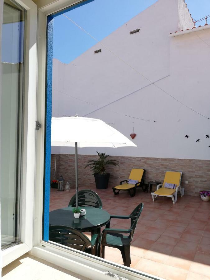 Blue Moon Guesthouse Lagos Exterior foto